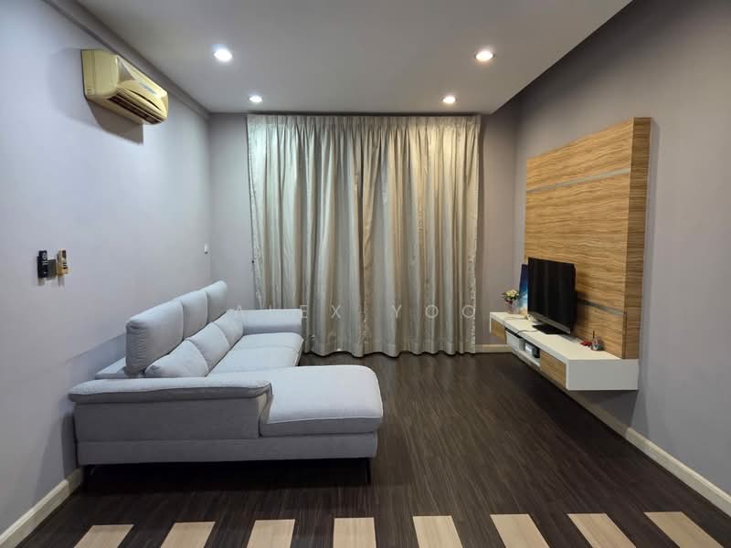 Service Residence for Sale at Diamond Residences - Alex Yoo - PropertyGuru.com.my