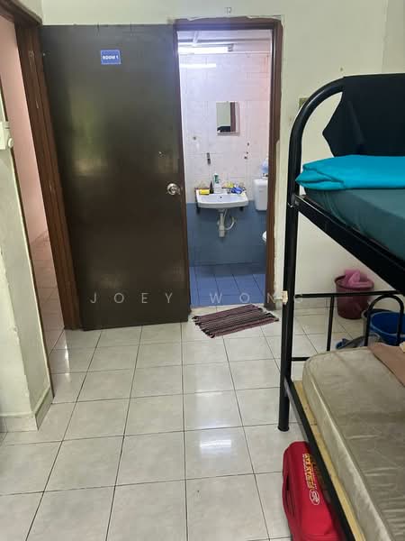 Apartment for Sale at Pangsapuri Lotus (Teratai) - Joey Wong - Bedroom - PropertyGuru.com.my