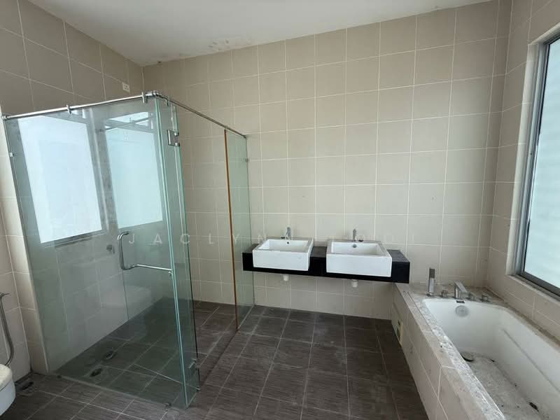 Rumah Berkembar untuk Dijual di Iskandar Puteri (Nusajaya) (Johor) - Jaclynn Looi - Bathroom - PropertyGuru.com.my