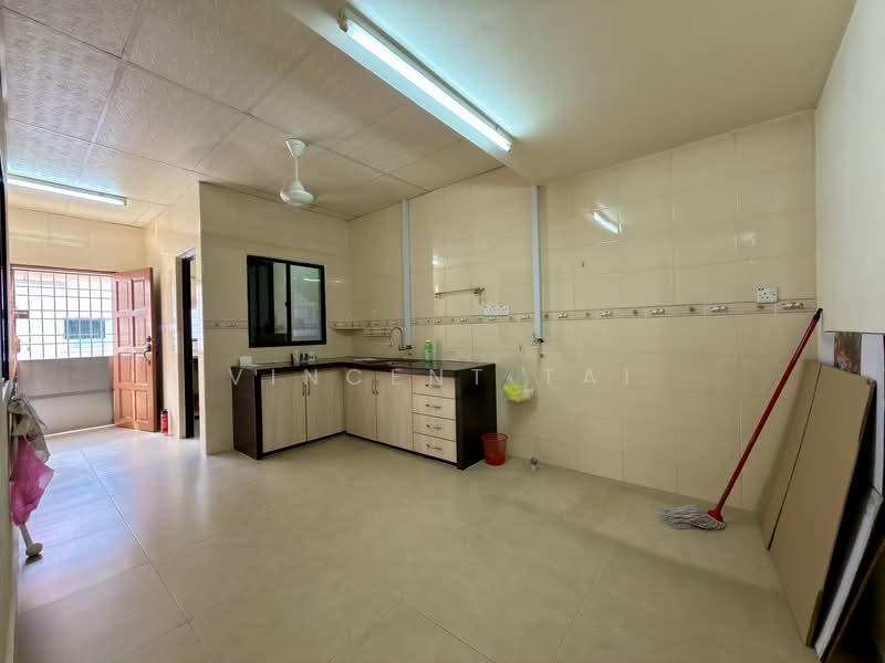 2-storey Terraced House for Sale in Taman Bukit Panchor (Nibong Tebal) - Vincent Tai - Kitchen - PropertyGuru.com.my