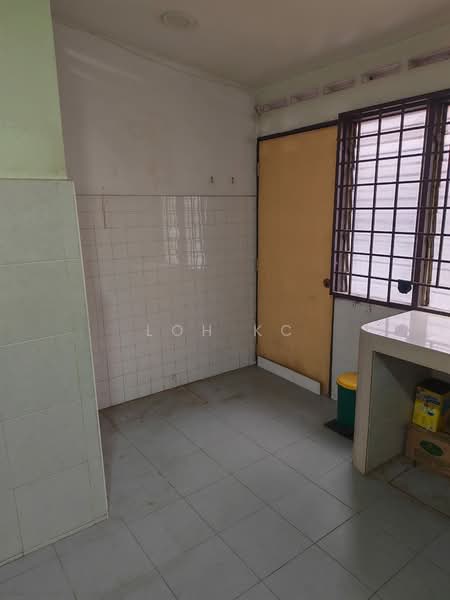 2-storey Terraced House for Sale in Ampang (Kuala Lumpur) - Loh KC - Kitchen - PropertyGuru.com.my