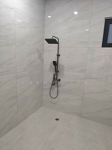 Bungalow for Sale in Taman Equine (Seri Kembangan) - Carmen Tan - Bathroom - PropertyGuru.com.my