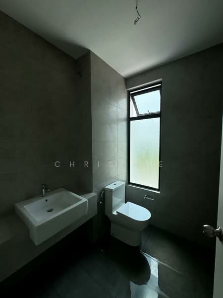 2-storey Terraced House for Sale in Dengkil (Selangor) - Chris Lee - Bathroom - PropertyGuru.com.my