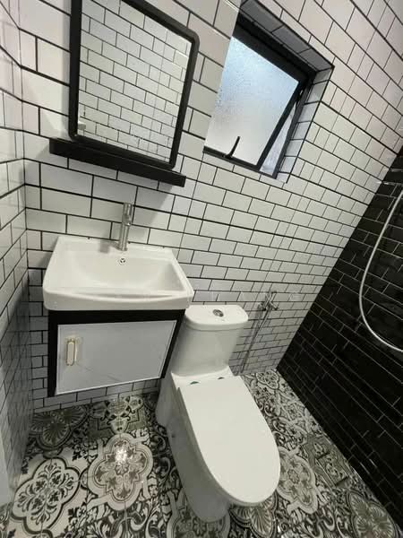 2-storey Terraced House for Rent in Kepong (Kuala Lumpur) - Ken Phang - Bathroom - PropertyGuru.com.my