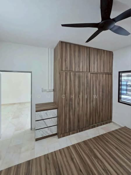 1-storey Terraced House for Sale in Taman Johor Jaya (Johor Bahru) - Tom Chiew - Bedroom - PropertyGuru.com.my