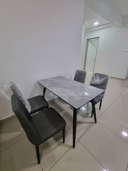 Kondominium untuk Dijual di Rafflesia - Benz Lee - Dining Room - PropertyGuru.com.my