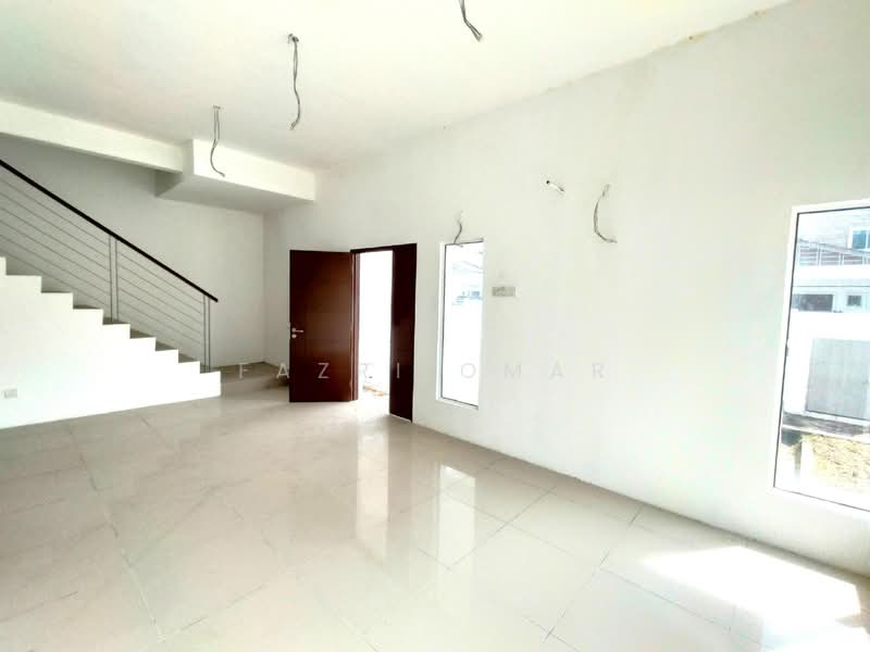 Semi-Detached House for Sale in Taman Desiran Bayu (Puchong) - Fazri Omar - Interior - PropertyGuru.com.my