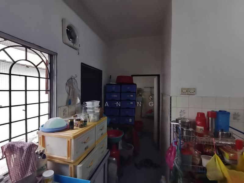 Taman Sri Aman untuk Untuk Dijual - RM 638,000, Mac 2026 - Kitchen - PropertyGuru.com.my