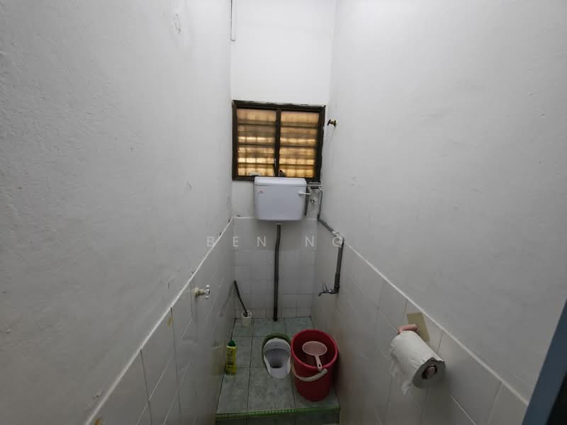 2-storey Terraced House for Sale in Taman Pandan Mewah (Pandan Indah) - Ben Ng - Bathroom - PropertyGuru.com.my