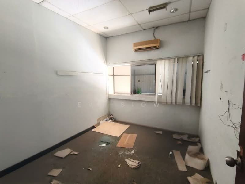 Factory for Rent in Taman Tan Sri Yaacob (Johor Bahru) - Eva Siow - Interior - PropertyGuru.com.my