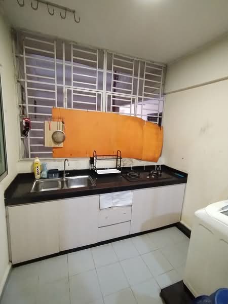 Zennith Suites (Pangsapuri Kebun Teh) untuk Untuk Disewa - RM 2,000 /bulan, Mac 2026 - Kitchen - PropertyGuru.com.my