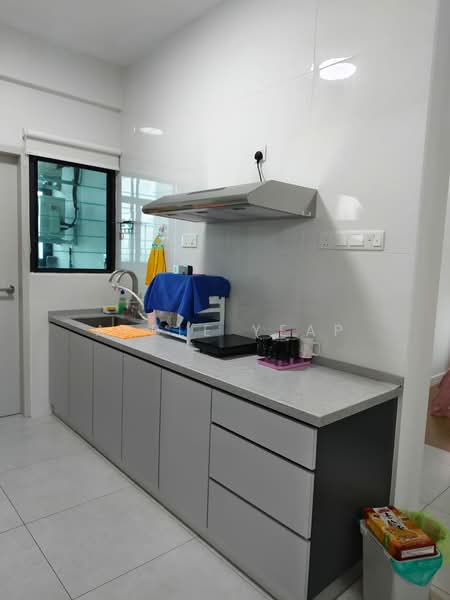 Condominium for Rent at 3 Residence - Apple Yeap - Kitchen - PropertyGuru.com.my