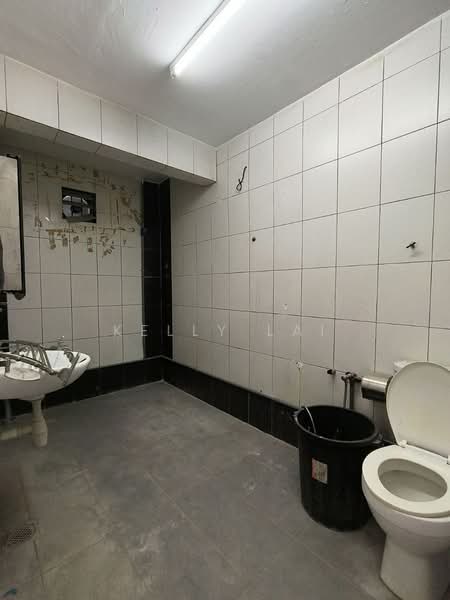 1-storey Terraced House for Sale in Kepong Baru (Kepong) - Kelly Lai - Bathroom - PropertyGuru.com.my