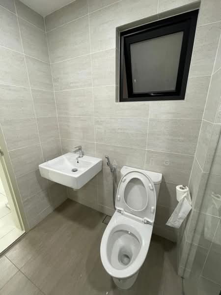 Service Residence for Rent at SouthPlace Residences @ Tropicana Metropark - Krystal Ng - Bathroom - PropertyGuru.com.my