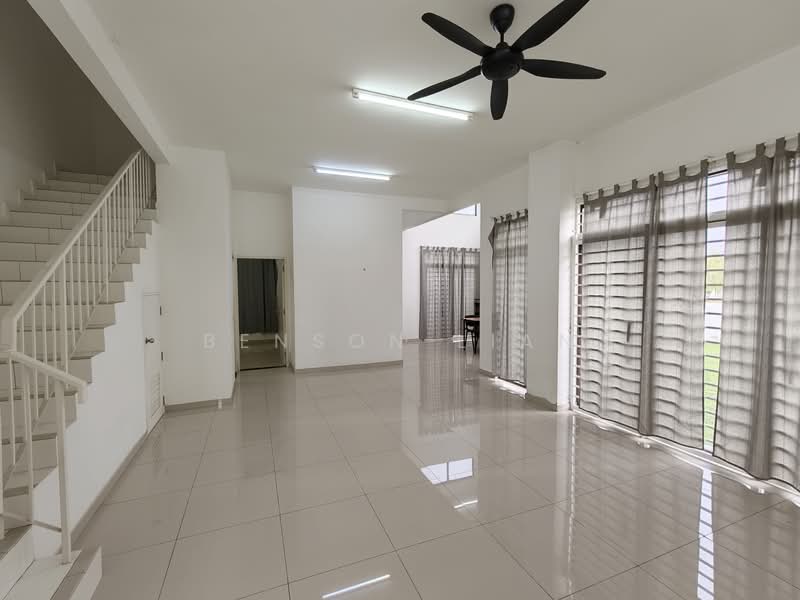 Semi-Detached House for Sale in Puncak Alam (Selangor) - Benson Lian - Living Room - PropertyGuru.com.my