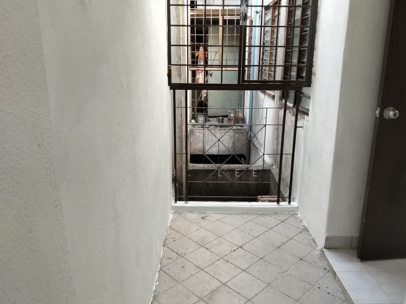 Flat for Sale at Taman Serdang Perdana - Y.H. Lee - Exterior - PropertyGuru.com.my