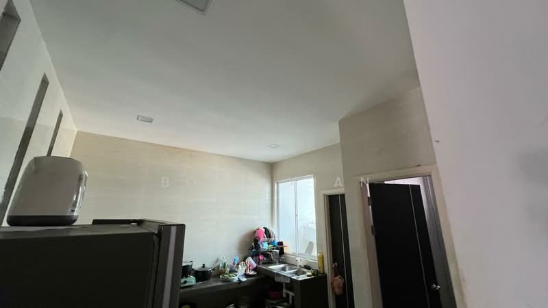2-storey Terraced House for Sale in Kota Samarahan (Sarawak) - Bong Xian - Kitchen - PropertyGuru.com.my
