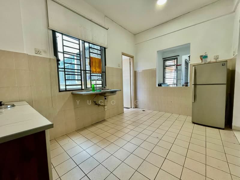 Apartment for Sale at Villa Bestari Apartment - Yucong . - Kitchen - PropertyGuru.com.my