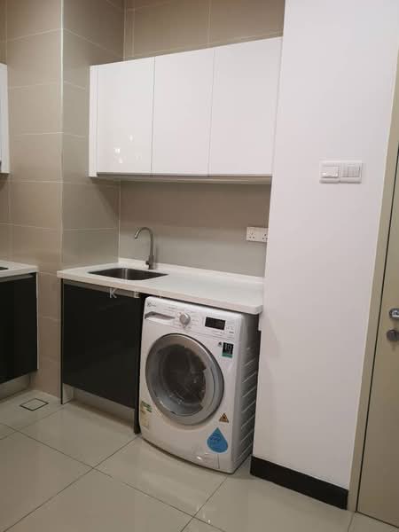 Service Residence for Sale at KL Gateway Residences - Key Ling - Kitchen - PropertyGuru.com.my