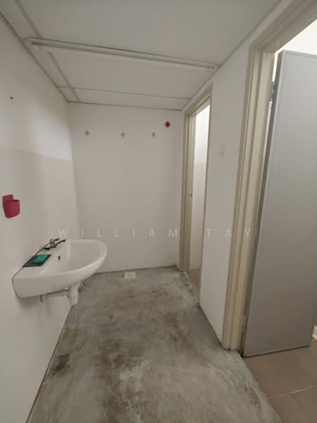 Mutiara Rini Mutiara Rini Mutiaras Rinis untuk Untuk Disewa - RM 2,000 /bulan, Mac 2026 - Bathroom - PropertyGuru.com.my