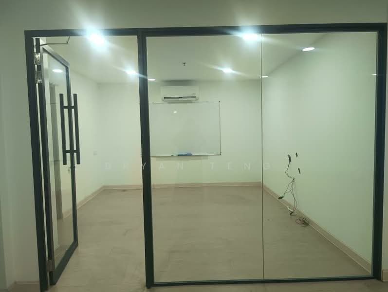 OFFICE RENT WITH FURNISHED 4000SF WITH MEZZANINE FLOOR BAYAN LEPAS BARU untuk Untuk Disewa - RM 14,000 /bulan, Mac 2026 - PropertyGuru.com.my