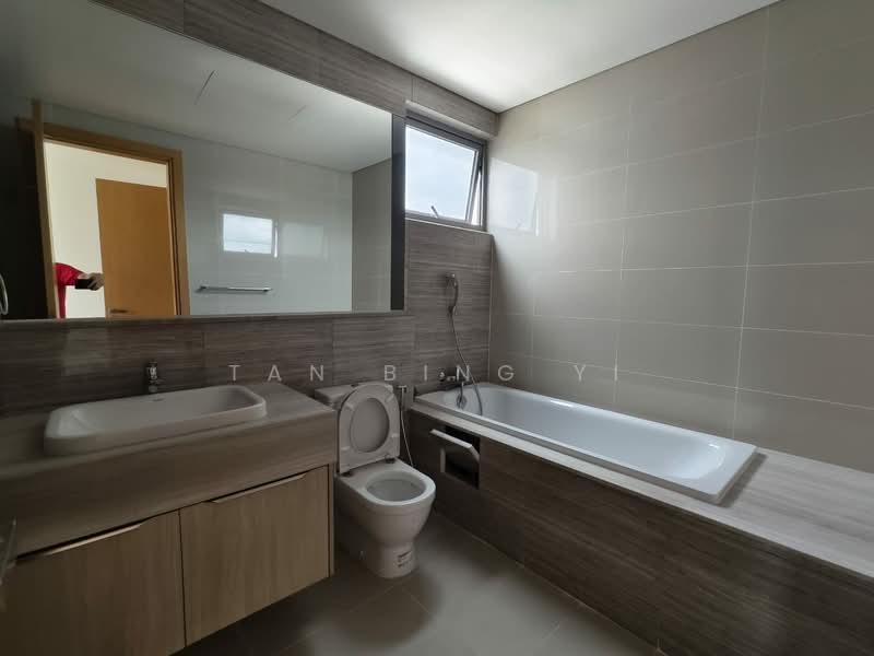 Southern Marina Residences untuk Untuk Dijual - RM 1,700,000, Mac 2026 - Bathroom - PropertyGuru.com.my