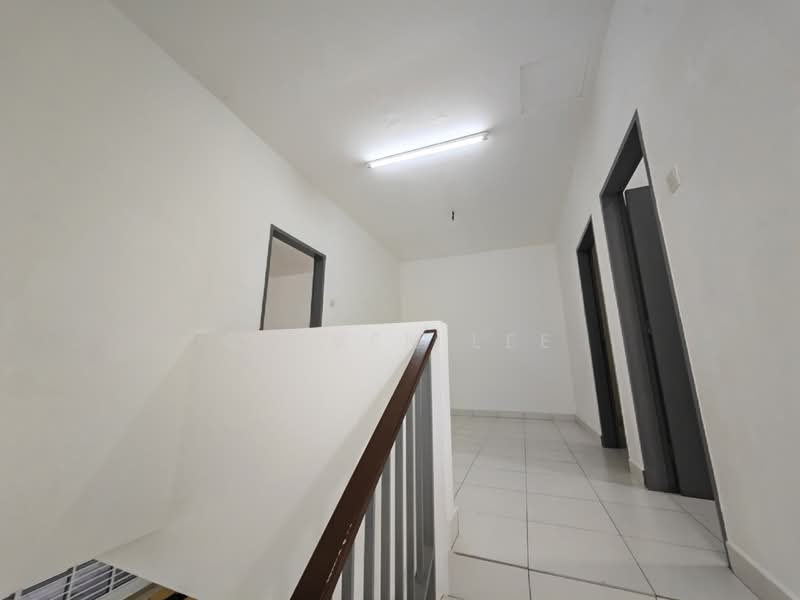 2-storey Terraced House for Sale in Taman Sari Alamanda (Serendah) - Steven Lee - Interior - PropertyGuru.com.my