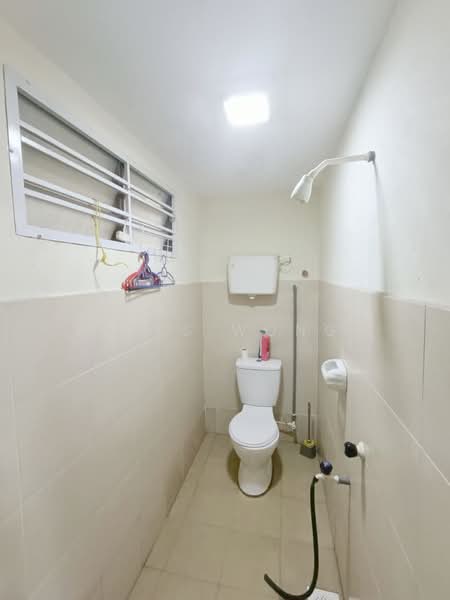 Taman Scientex untuk Untuk Dijual - RM 428,000, Mac 2026 - Bathroom - PropertyGuru.com.my