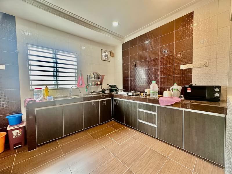 Taman Desa Cempaka untuk Untuk Disewa - RM 2,500 /bulan, Mac 2026 - Kitchen - PropertyGuru.com.my