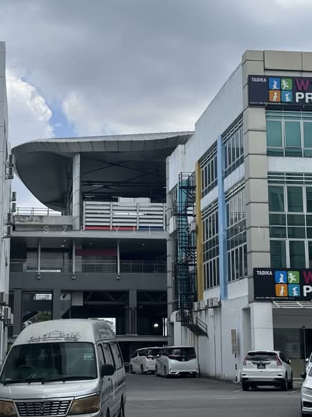 Shop for Rent in Bandar Puteri Puchong (Puchong) - Sze Yiing Lui - Exterior - PropertyGuru.com.my