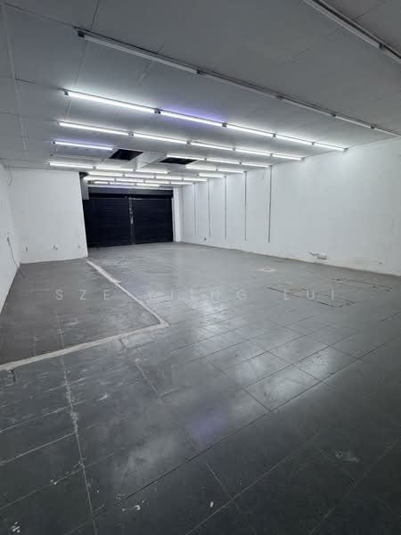 Shop for Rent in Bandar Puteri Puchong (Puchong) - Sze Yiing Lui - Interior - PropertyGuru.com.my