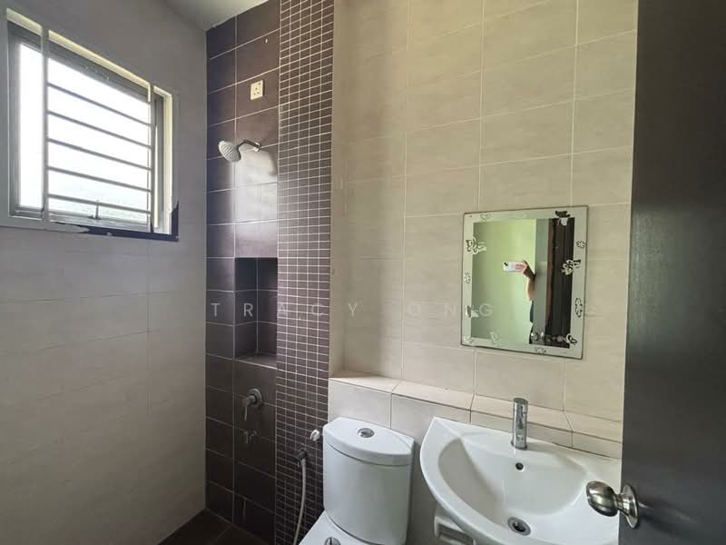 2-storey Terraced House for Sale in East Ledang (Iskandar Puteri (Nusajaya)) - Tracy Ong - Bathroom - PropertyGuru.com.my