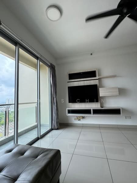 Austin Suites (Permata Austin) untuk Untuk Dijual - RM 400,000, Mac 2026 - Living Room - PropertyGuru.com.my