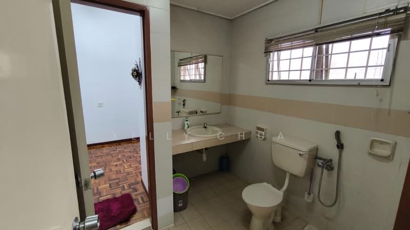 Jalan SL4 untuk Untuk Dijual - RM 749,000, Mac 2026 - Bathroom - PropertyGuru.com.my