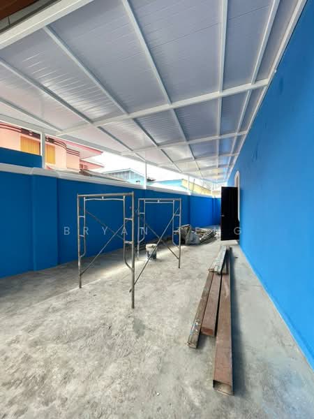 2.5 STOREY CORNER REFURBISH SHOP RENT KEK CHUAN GEORGETOWN untuk Untuk Disewa - RM 7,500 /bulan, Mac 2026 - Exterior - PropertyGuru.com.my