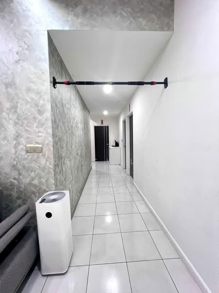 Service Residence for Sale at Diamond Residences - Jessy Lee - Corridor - PropertyGuru.com.my