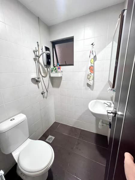 Service Residence for Sale at Diamond Residences - Jessy Lee - Bathroom - PropertyGuru.com.my