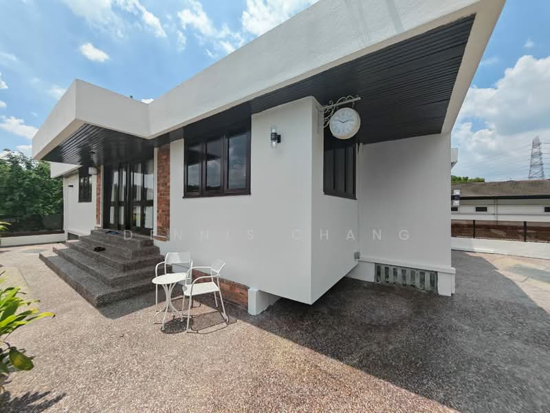 [Renovated 8,000 Sqft, 2 Storey Bungalow] 🔥 Petaling Jaya, Seksyen 22, PJ untuk Untuk Disewa - RM 20,000 /bulan, Mac 2026 - Exterior - PropertyGuru.com.my