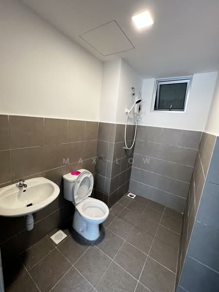 Tangerine Suites untuk Untuk Disewa - RM 1,500 /bulan, Mac 2026 - Bathroom - PropertyGuru.com.my