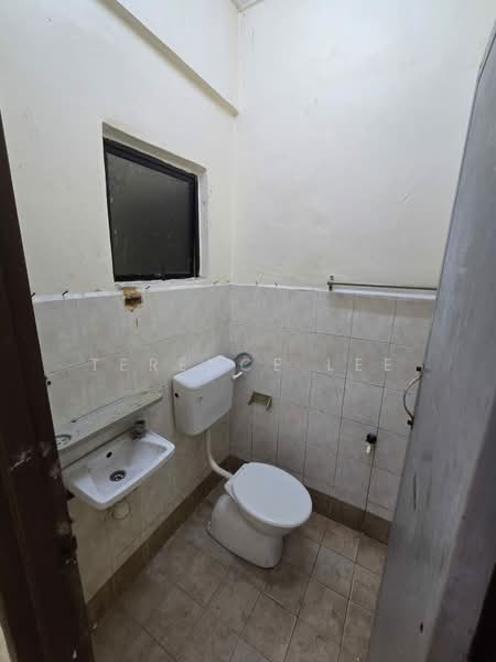 Apartment for Rent at Prima Bayu Apartment - Terence Lee - Bathroom - PropertyGuru.com.my