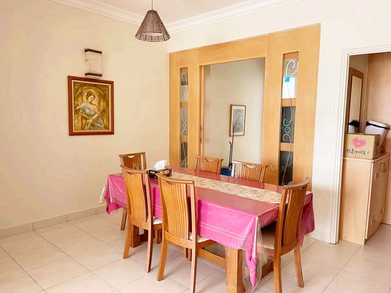 Condominium for Rent at Gurney Park Condominium - Jinelle Ong - Dining Room - PropertyGuru.com.my