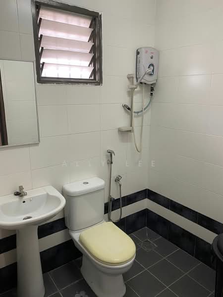 Terraced House for Rent in Putra Heights (Subang Jaya) - Ally Lee - Bathroom - PropertyGuru.com.my