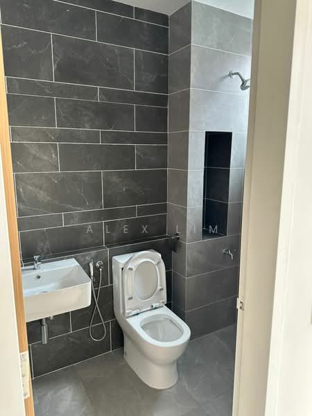 Senadi Hills untuk Untuk Disewa - RM 3,800 /bulan, Apr 2026 - Bathroom - PropertyGuru.com.my