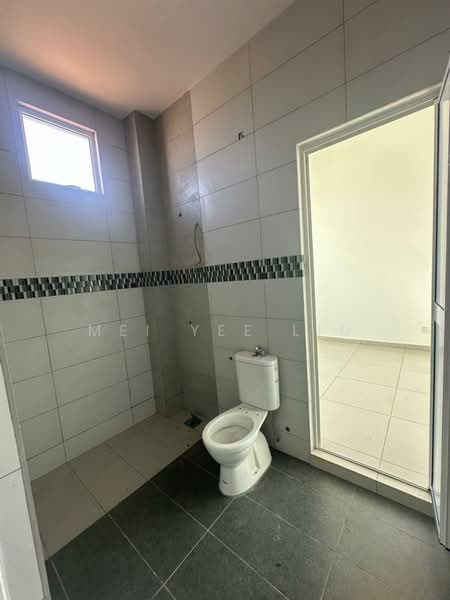 Taman Bukit Rambai untuk Untuk Dijual - RM 810,000, Mac 2026 - Bathroom - PropertyGuru.com.my