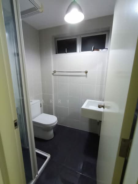 Cerrado Residence @ Southville City untuk Untuk Disewa - RM 2,200 /bulan, Mac 2026 - Bathroom - PropertyGuru.com.my