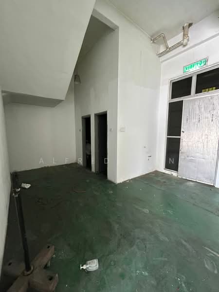 Factory for Rent in Taman Perindustrian Kinrara (Bandar Kinrara) - Alfred Chin - Interior - PropertyGuru.com.my