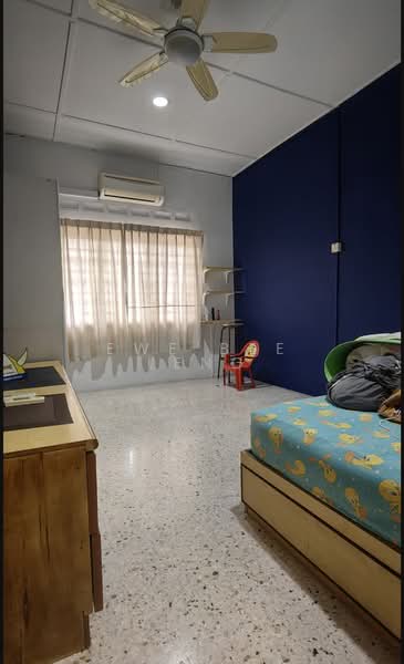 2-storey Terraced House for Rent in Taman Johor Jaya (Johor Bahru) - Ewe Bee Leng - Bedroom - PropertyGuru.com.my