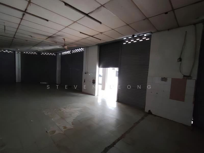 Shop for Rent in Petaling Jaya (Selangor) - Steven Leong - Interior - PropertyGuru.com.my