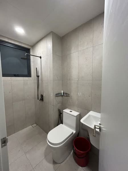 Condominium for Rent at EdgeWood Residences @ SkySanctuary - JJ Lim - Bathroom - PropertyGuru.com.my