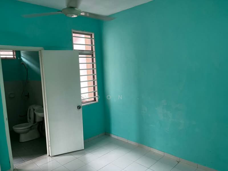 Rumah Berkembar untuk Dijual di Taman Tasik Utama (Bukit Katil) - Woon . - Bathroom - PropertyGuru.com.my